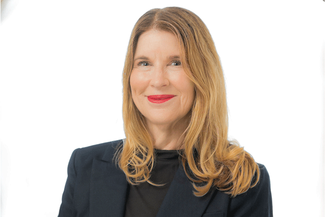 Dr. Diana Risco, experienced optometrist, offering personalized eye exams and quality vision care in a welcoming clinical setting – eye doctor los angeles